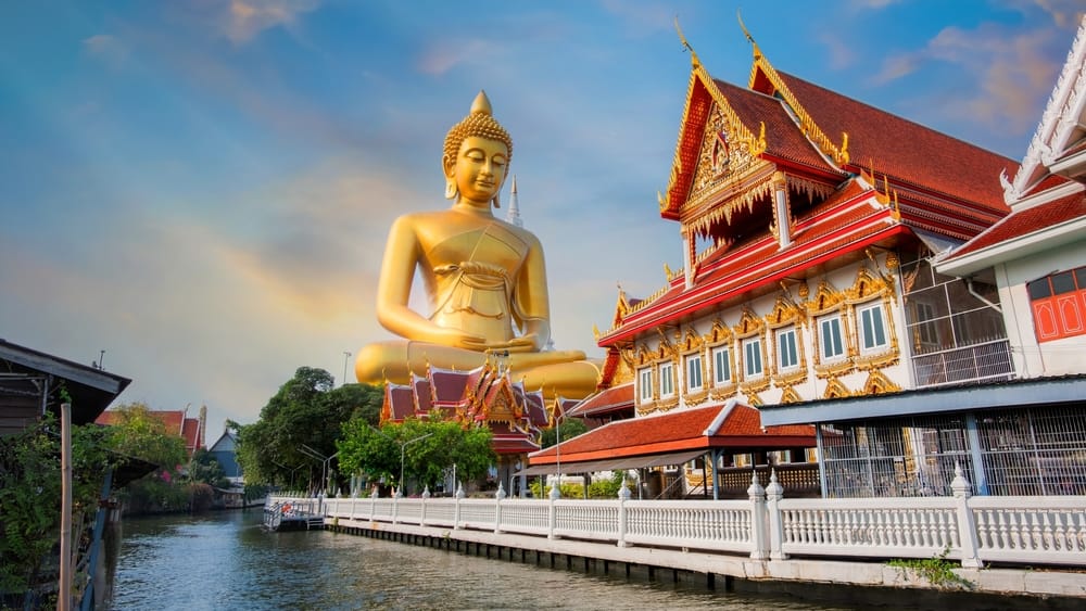 ✈️ Top 5 Best Cities for Student Travelers