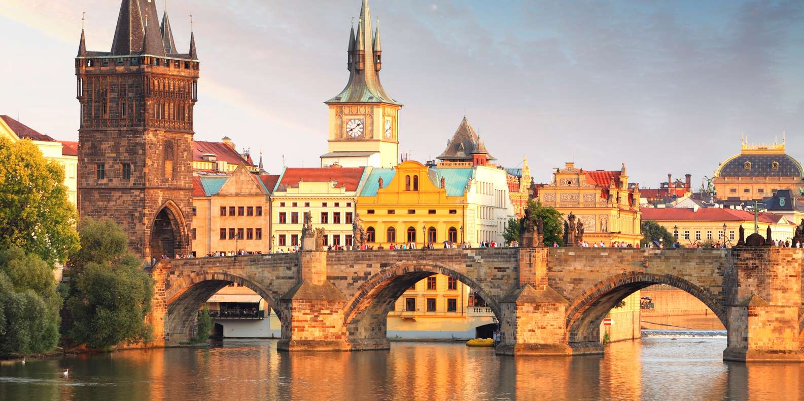 ✈️ Top 5 Best Cities for Student Travelers