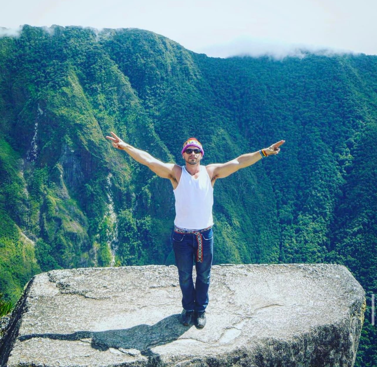 🌍 How Traveling as a Student Changes Your Life Forever